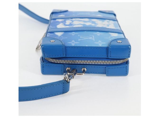 Louis Vuitton Soft Trunk Limited Edition Monogram Clouds Blu - vista 3