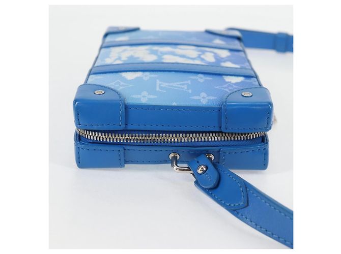 Louis Vuitton Soft Trunk Limited Edition Monogram Clouds Blu - vista 4