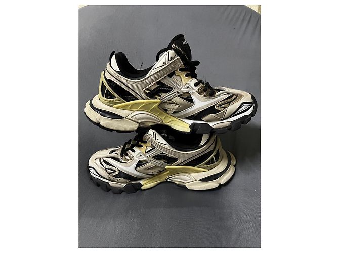 Sneakers Balenciaga Track.2 Nero Bianco D'oro - vista 3