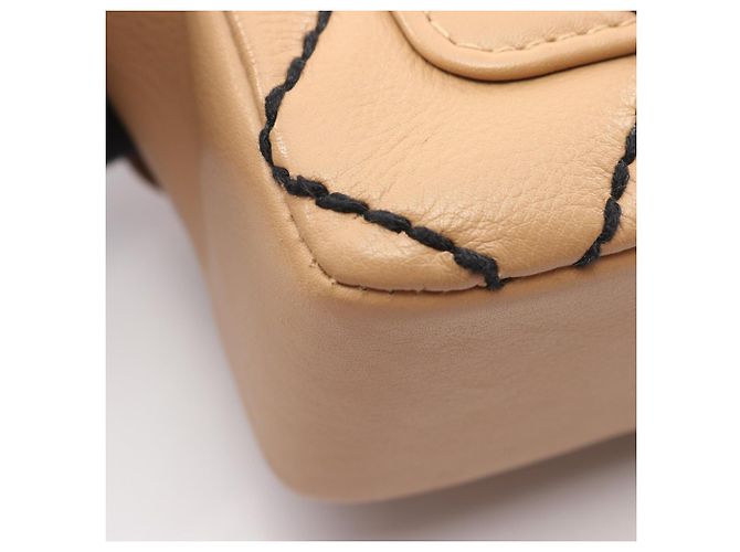Borsa a spalla in pelle beige Wild Stitch di Chanel - vista 8