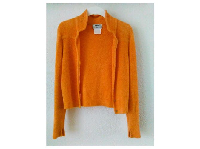 CHANEL STRUKTURIERTE STRICKJACKE. Orange - Ansicht 7