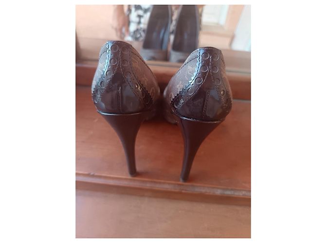Décolleté Louis Vuitton Monogram Peep-Toe Marrone - vista 3