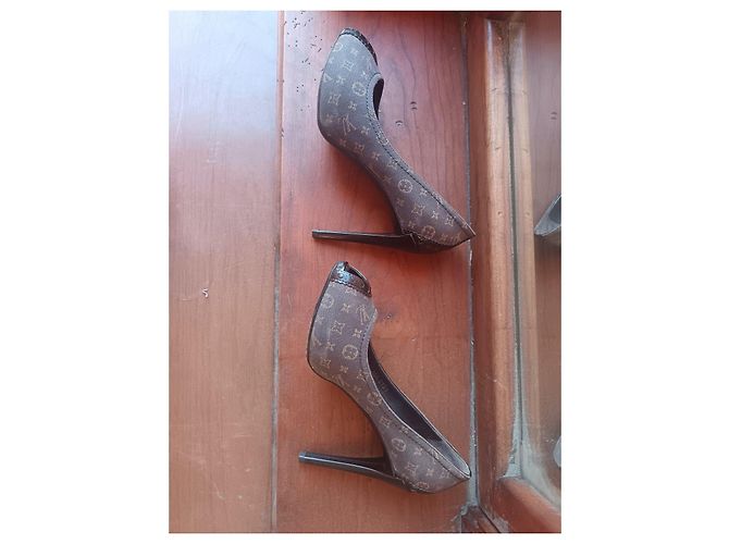 Décolleté Louis Vuitton Monogram Peep-Toe Marrone - vista 5
