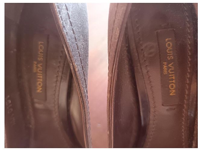 Décolleté Louis Vuitton Monogram Peep-Toe Marrone - vista 8