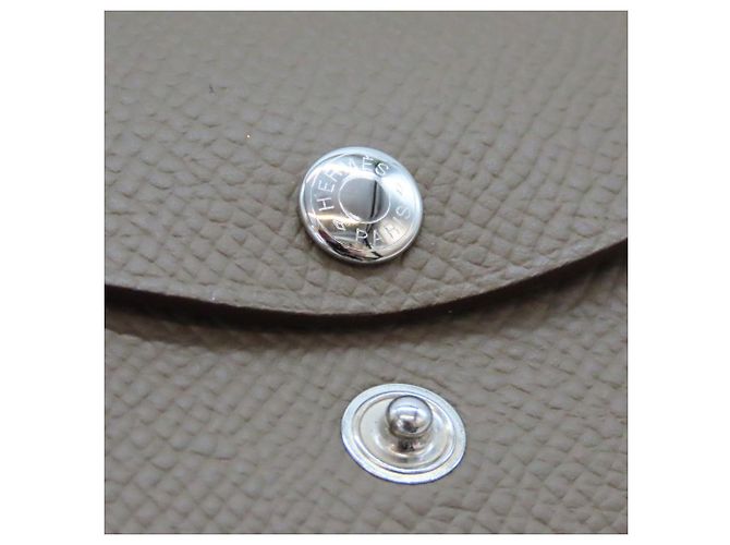 Tarjetero Calvi Duo en Epsom de Hermès Beige - vista 11