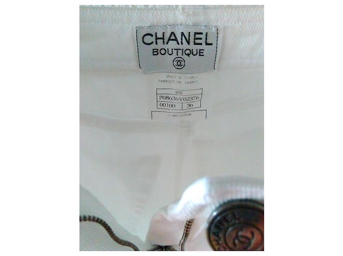 JEANS CAPRI EM ALGODÃO CHANEL. Branco - vista 6