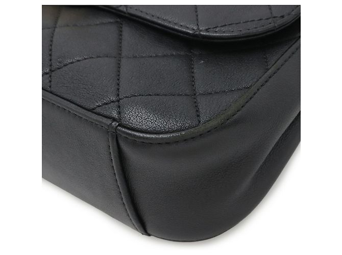 Borsa a mano in pelle nera trapuntata Chanel Nero - vista 4