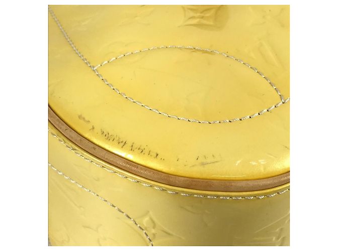 Borsa a spalla Summit Drive in Monogram Vernis di Louis Vuitton Bianco - vista 7