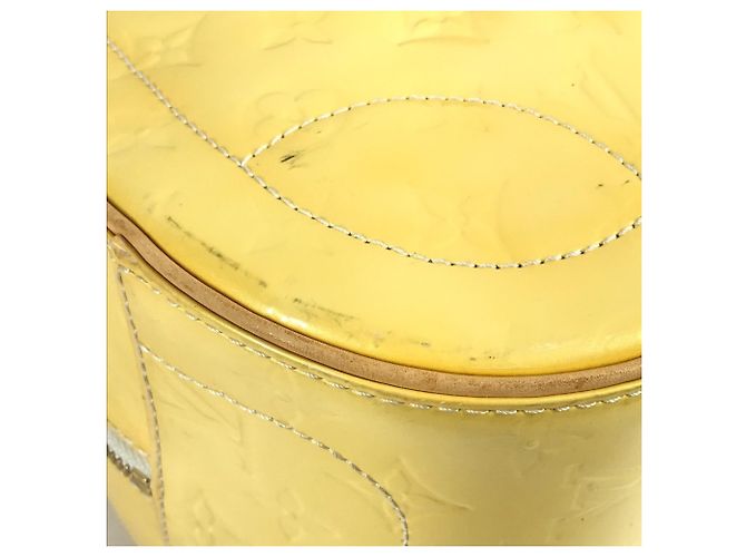 Borsa a spalla Summit Drive in Monogram Vernis di Louis Vuitton Bianco - vista 9