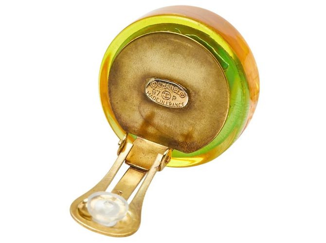 Orecchini a clip in resina arancione vintage di Chanel - vista 4