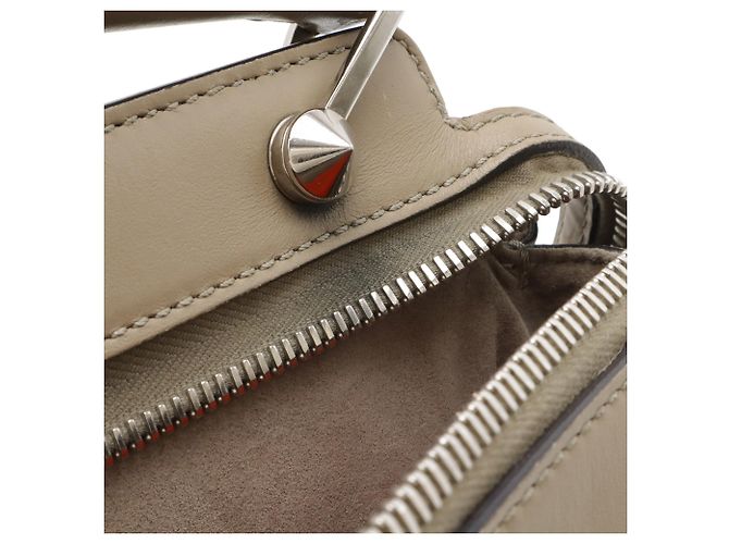 Sac à main en cuir Fendi / Sac à épaule en grisâtre - vue 9