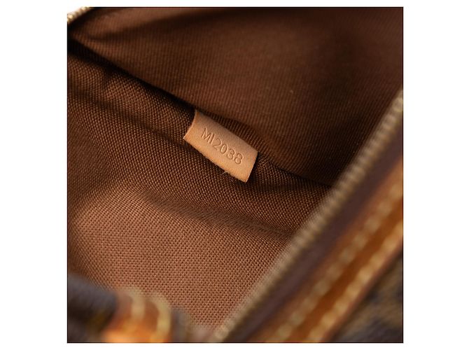 Pochette Bosphore Monogramma Marrone Louis Vuitton - vista 6