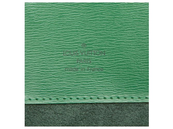 Louis Vuitton Cluny Verde Epi - vista 5