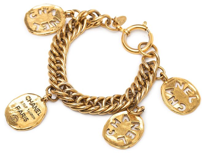 Bracciale charm placcato oro con logo Chanel 31 Rue Cambon D'oro - vista 2