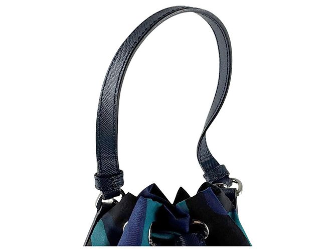 Bolso Prada Negro Azul Marino Cuero Nylon - vista 10