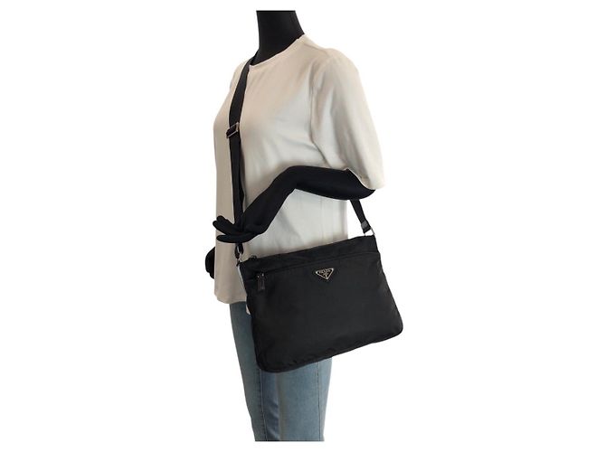 Bolsa de ombro Prada em nylon tessuto com logo triangular Preto - vista 7