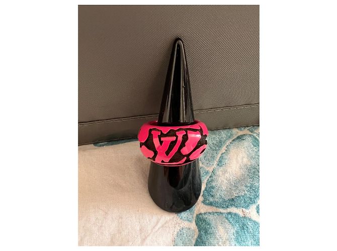 Louis Vuitton Ring aus rosa Harz Größe 56 Pink - Ansicht 2