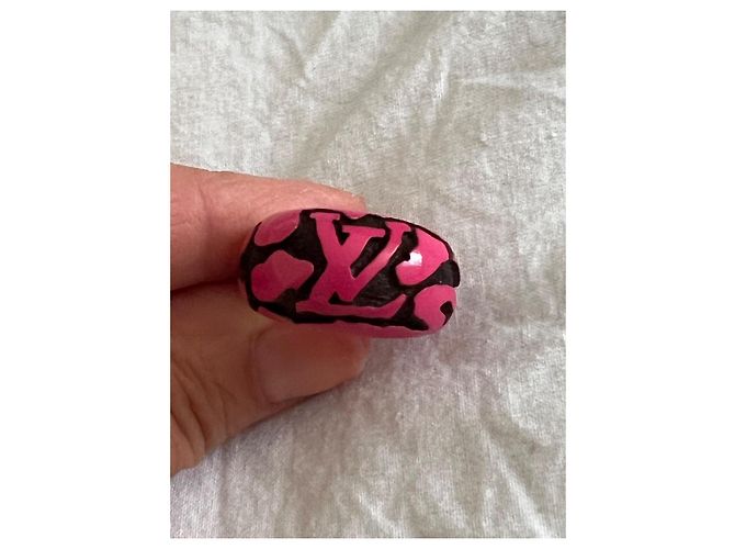 Louis Vuitton Ring aus rosa Harz Größe 56 Pink - Ansicht 3