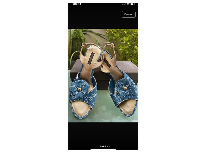 Décolleté Louis Vuitton Celeste in Tessuto Blu chiaro - vista 2
