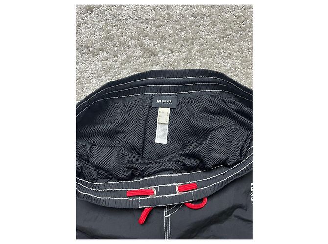 Diesel Schwarze Badehose mit rotem Logo - Ansicht 4