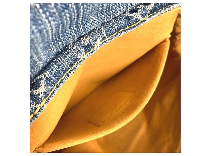 Sac à main mini Pleaty en denim Monogram Louis Vuitton Bleu - vue 10