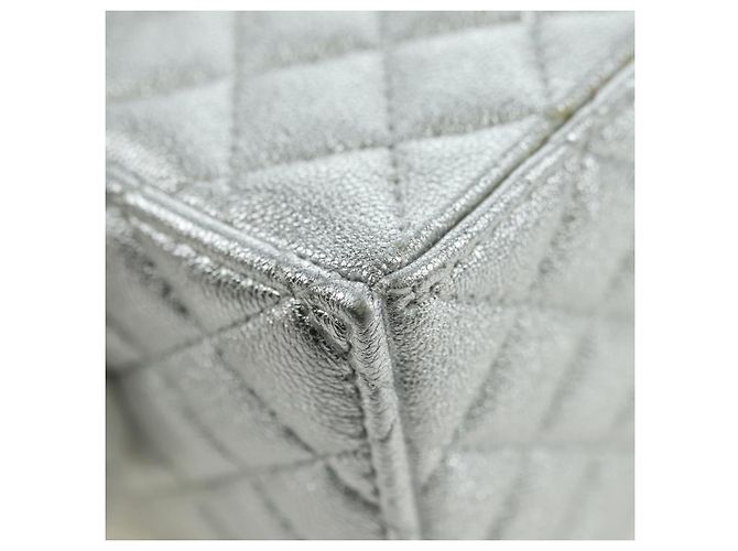 CHANEL Pochette a Spalla Matelassé in Pelle di Agnello Argento Oro CC Auth YKZ1332SAM D'oro - vista 18