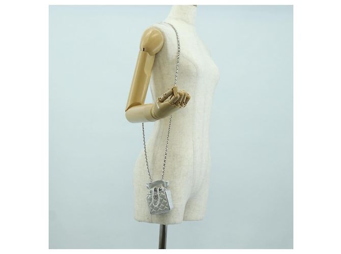 CHANEL Pochette a Spalla Matelassé in Pelle di Agnello Argento Oro CC Auth YKZ1332SAM D'oro - vista 24