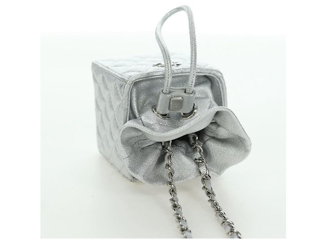 CHANEL Pochette a Spalla Matelassé in Pelle di Agnello Argento Oro CC Auth YKZ1332SAM D'oro - vista 6