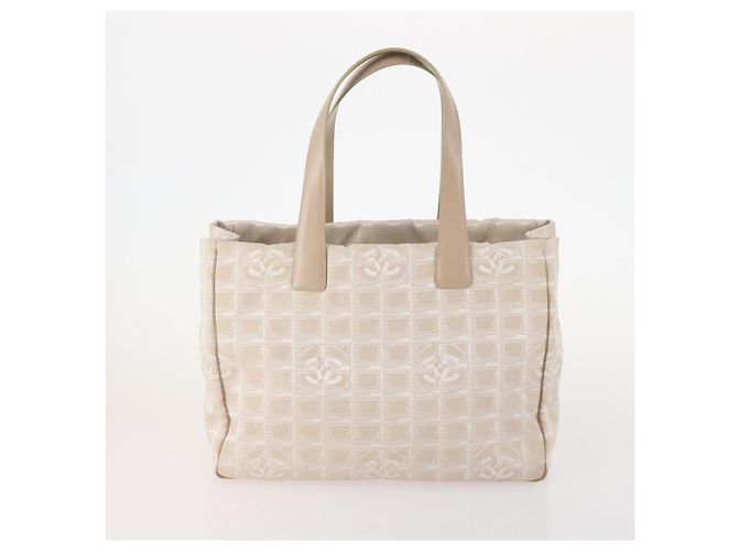 CHANEL Nuova linea da viaggio Borsa Tote in Nylon 5 Set Beige Nero CC Auth 174969 - vista 2