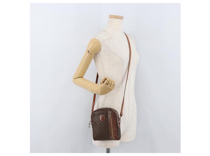 Céline Borsa a spalla in tela Macadam CELINE in pelle PVC marrone oro Auth 176036 D'oro - vista 24
