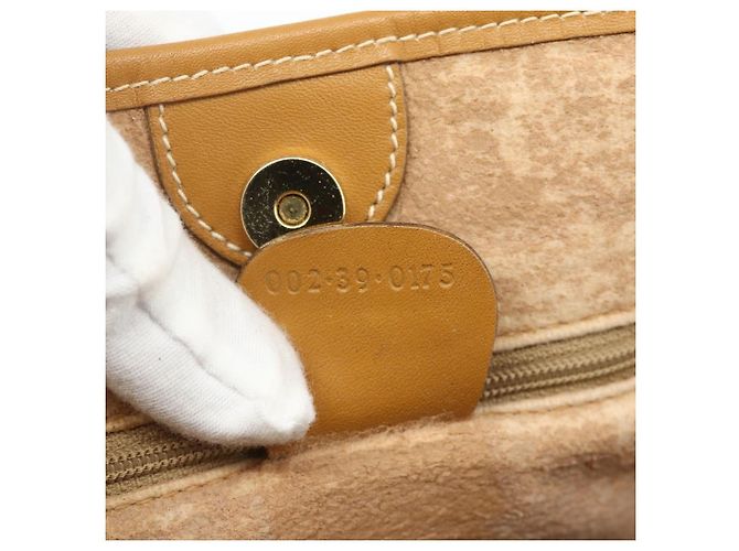 Gucci Borsa tote Micro GG Supreme in PVC beige e oro Auth 175743 D'oro - vista 12