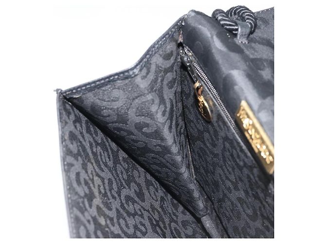 Saint Laurent Borsa a Spalla in Nylon Nero Oro Auth 175161 D'oro - vista 20