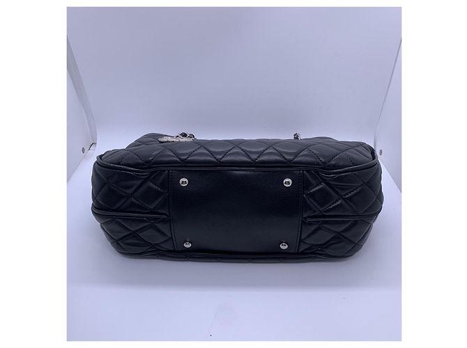 Borsa Tote Chanel in pelle di pecora nera Nero - vista 4