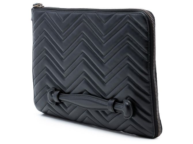 Clutch in pelle matelassé GG Marmont nera di Gucci Nero - vista 2