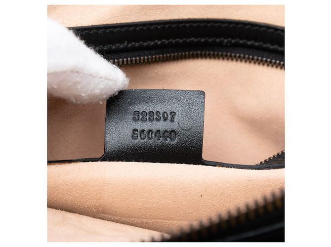 Clutch in pelle matelassé GG Marmont nera di Gucci Nero - vista 6