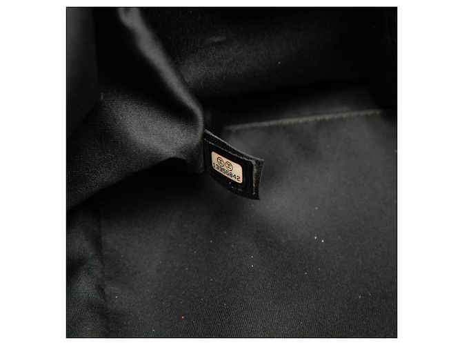 Chanel Azul Grande Tote de Lona Acolchada Paris Biarritz Azul marino - vista 6