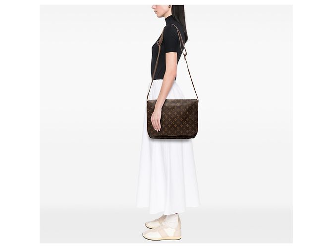 Messenger MM Beaubourg Monogramma Marrone Louis Vuitton - vista 10