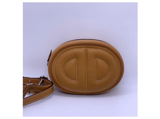 Pochette Hermès In the Loop Pig Nose Naso di Maiale Sésamo Marrone - vista 2