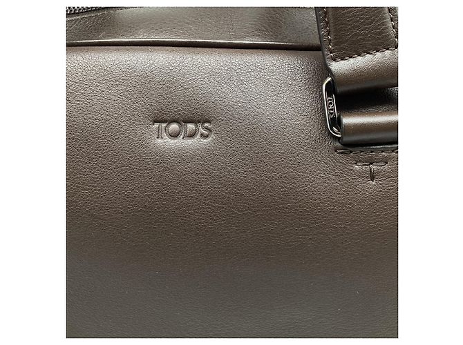 Borsa a tracolla con borchie Tod's in pelle marrone Rosso - vista 17