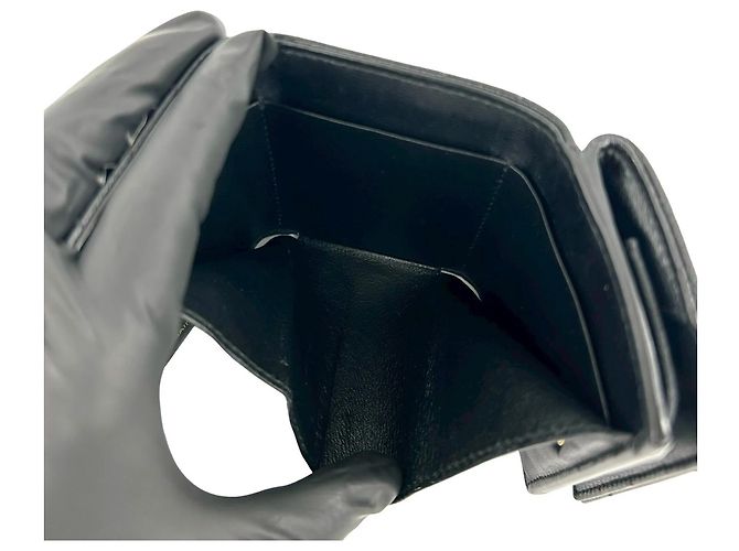 Yves Saint Laurent Leder Dreifach-Brieftasche Schwarz - Ansicht 8