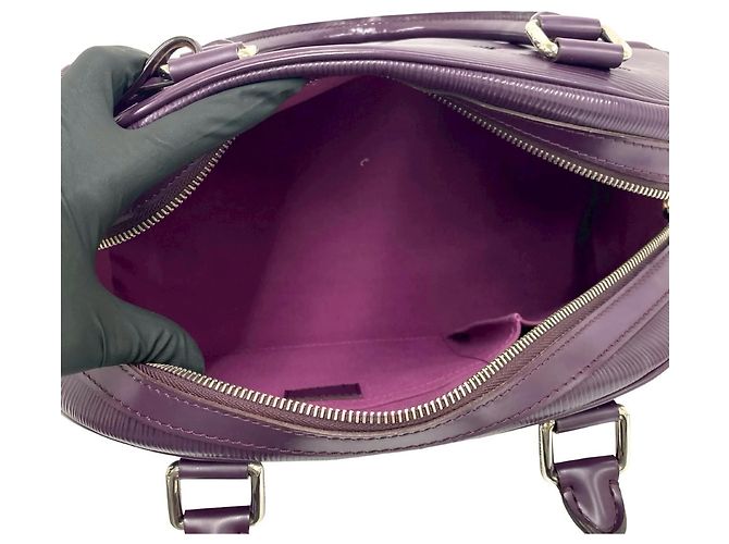 Borsa a mano Bowling Montaigne PM in pelle Epi Louis Vuitton Porpora - vista 9