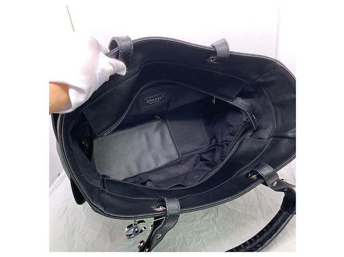 Sac Tote Chanel Noir en Tissu - vue 6