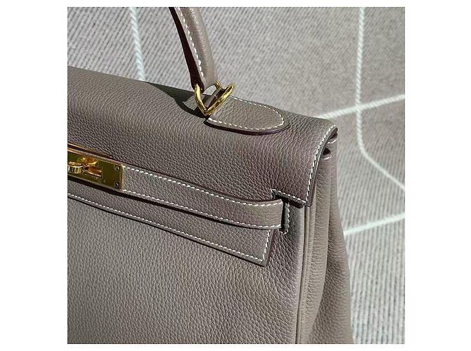 Hermès Kelly 32 Togo Leder Elefantengrau Goldene Hardware - Ansicht 6