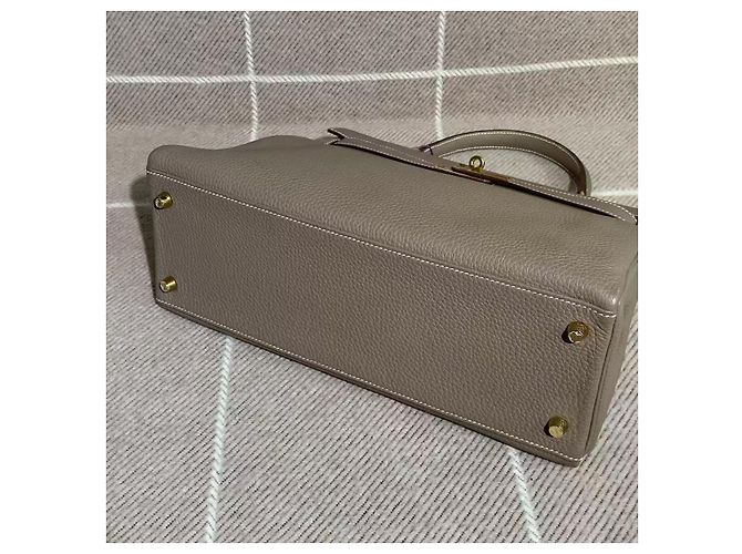 Hermès Kelly 32 Togo Leder Elefantengrau Goldene Hardware - Ansicht 7