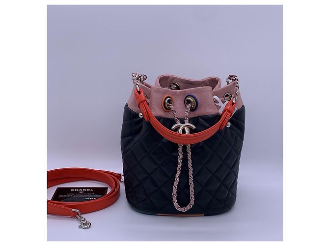 Chanel Cuba Color Striped Double C Mini Borsa a spalla nera in agnello Nero - vista 2