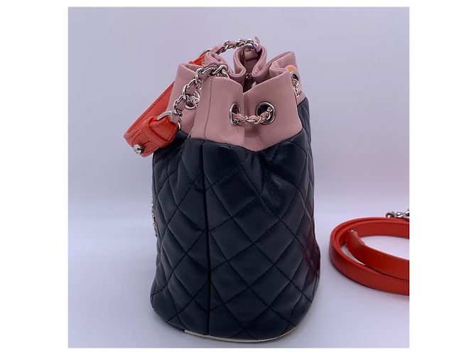 Chanel Cuba Color Striped Double C Mini Borsa a spalla nera in agnello Nero - vista 4