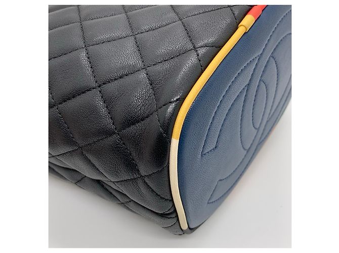 Chanel Cuba Color Striped Double C Mini Borsa a spalla nera in agnello Nero - vista 9