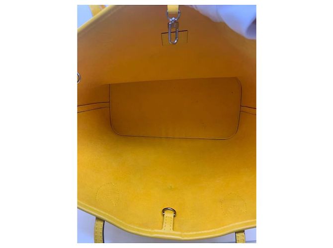 Borsa shopping Louis Vuitton Neverfull Epi in pelle gialla Giallo - vista 5