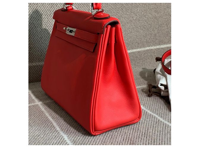 Hermès Hermes Kelly 25 Swift Leather Red Silver Clasp - view 2