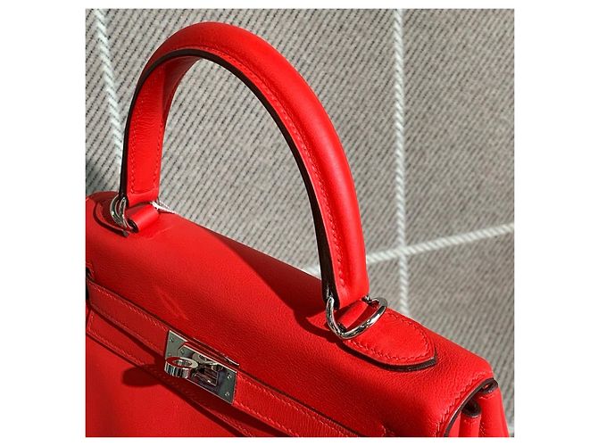 Hermès Hermes Kelly 25 Swift Leather Red Silver Clasp - view 3